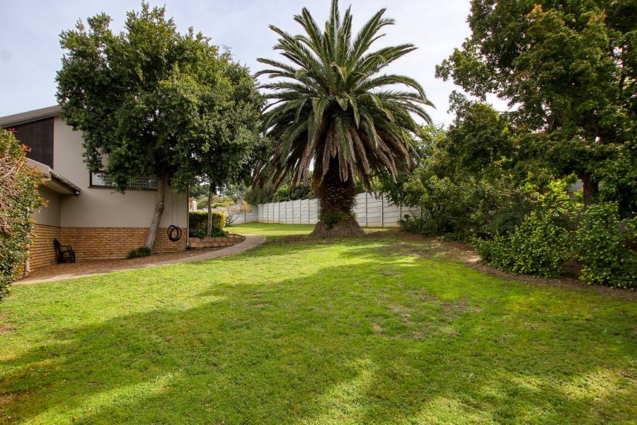 4 Bedroom Property for Sale in Heldervue Western Cape